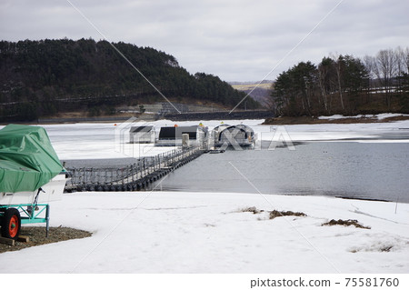 Fishing fly of Lake Iwaki Fishing fly of Lake Iwaki 75581760
