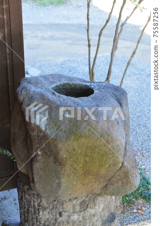 Stone Tsukubai (Nomi Residence Kitadai Samurai Residences, Kitsuki Castle Castle / Kitsuki, Kitsuki City, Oita Prefecture) Stone Tsukubai (Nomi Residence Kitadai Samurai Residences, Kitsuki Castle Castle / Kitsuki, Kitsuki City, Oita Prefecture) 75587256