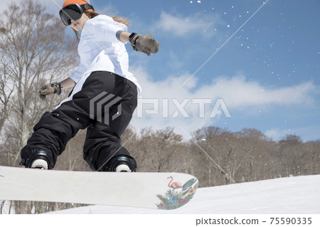 單板滑雪格拉特利婦女形象 75590335