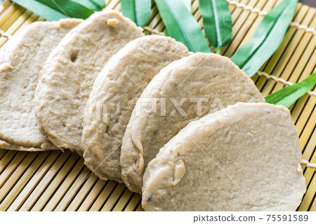 Shizuoka Prefecture's specialty black hampen 75591589