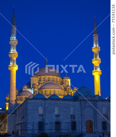 Mosque In Instanbul, Turkey Mosque In Instanbul, Turkey 75593138