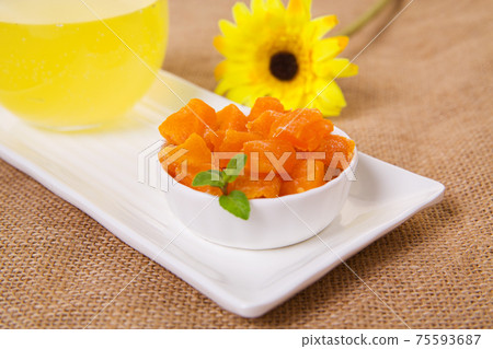 黄桃果干 75593687