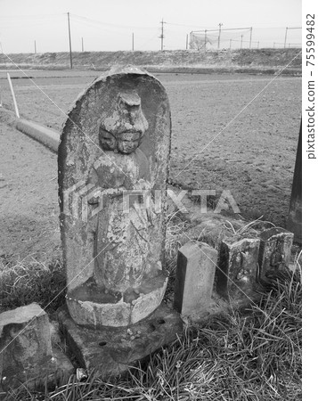 Hayagriva on three sides and six sides of Shobucho, Shiki City, Saitama Prefecture 75599482