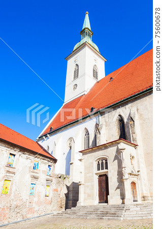 St. Martin Cathedral, Bratislava 75600678
