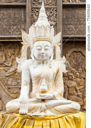 Gangaramaya Temple in Colombo Gangaramaya Temple in Colombo 75600688