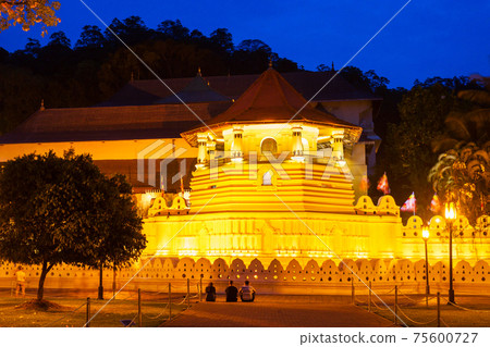 Sacred Tooth Relic Temple Sacred Tooth Relic Temple 75600727