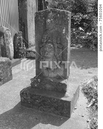 Horse riding horse head Kannon of Marugasaki Kannon-do, Saitama City, Saitama Prefecture 75601094