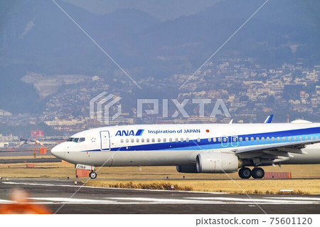 起飛前的大阪府豐中市機場風光 起飛前的大阪府豐中市機場風光 75601120