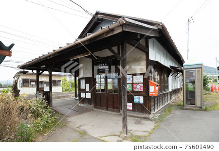 Nagano Electric Railway Shinano Takehara Station Building 75601490