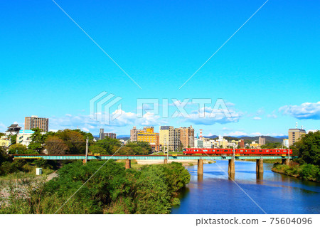Okazaki cityscape and Meitetsu train scenery Okazaki cityscape and Meitetsu train scenery 75604096
