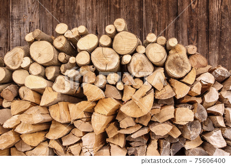 薪柴薪柴薪柴堆疊的柴火圖像材料 薪柴薪柴薪柴堆疊的柴火圖像材料 75606400
