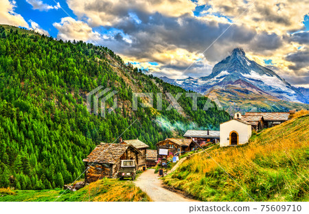 View of the Matterhorn mountain at Findeln near Zermatt, Switzerland 75609710