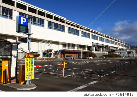Tohoku Shinkansen Shiroishi Zao Station (East Exit) 75614912