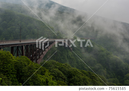 Castle Gakura Valley where clouds spring up Castle Gakura Valley where clouds spring up 75615585