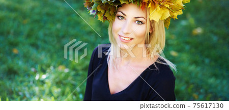 Autumn girl portrait. Beauty female fall lifestyle 75617130