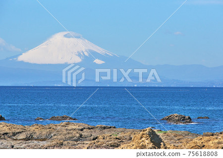 從立石公園眺望的富士山(春季) 從立石公園眺望的富士山(春季) 75618808