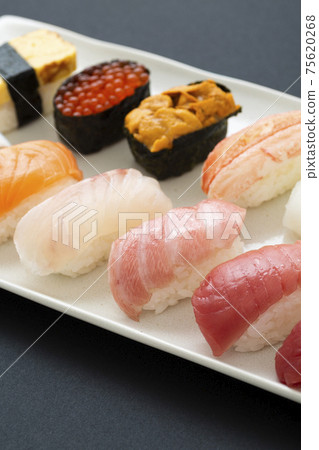 Sushi 75620268
