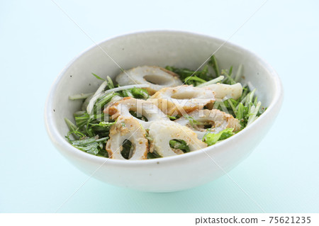 Mizuna and chikuwa with sesame mayonnaise 75621235