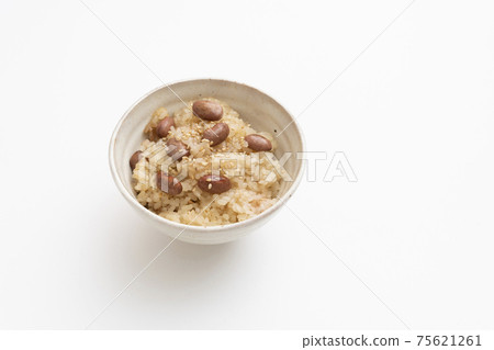 Local cuisine of Nagaoka City, Niigata Prefecture Soy sauce red rice Local cuisine of Nagaoka City, Niigata Prefecture Soy sauce red rice 75621261