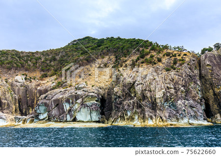 Wakamatsu Island Cruising [Shinkamigoto Town, Minamimatsuura District, Nagasaki Prefecture] 75622660