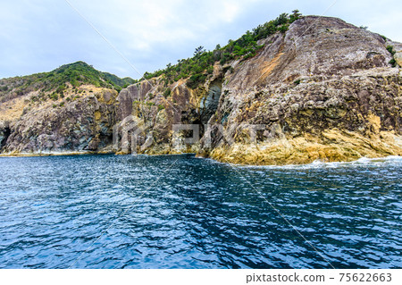 Wakamatsu Island Cruising [Shinkamigoto Town, Minamimatsuura District, Nagasaki Prefecture] 75622663
