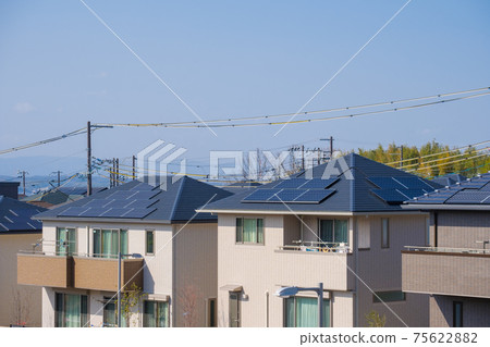House with solar panels Solar power generation ecosystem 75622882