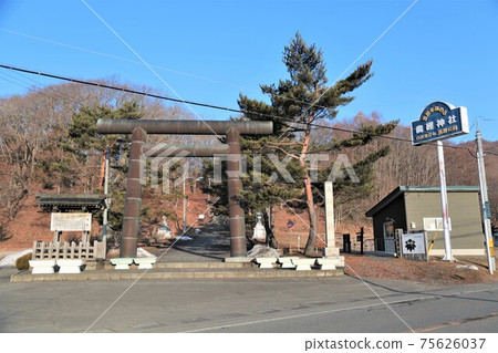 Yoshitsune Shrine（北海道Hiratori-cho） 75626037