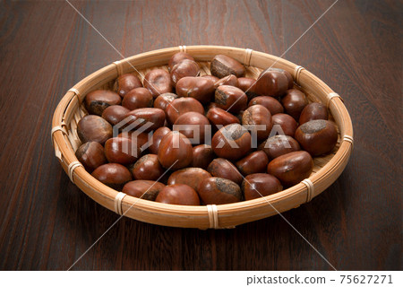 Tianjin Chestnut 75627271