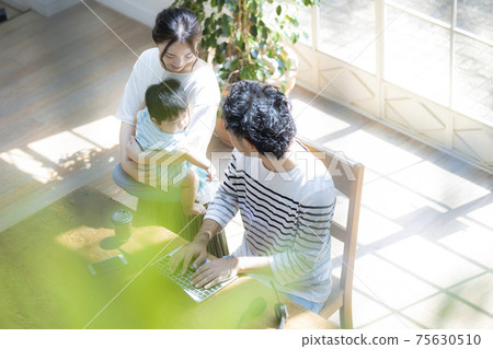 Home work online meeting babysitter 75630510