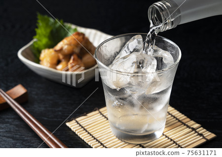 蒸餾酒 75631171