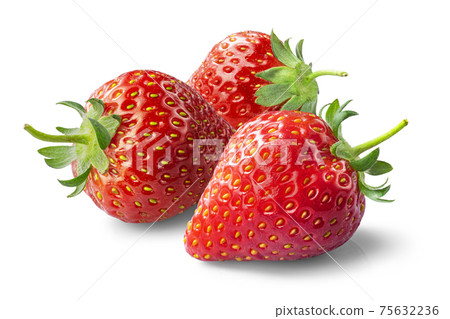 Three strawberries 75632236