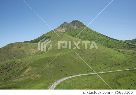 延伸到高原的道路 75633100