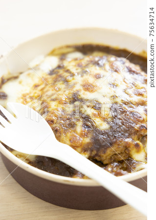 Delicious hamburger curry doria Delicious hamburger curry doria 75634714