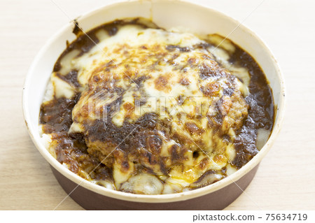 Delicious hamburger curry doria Delicious hamburger curry doria 75634719