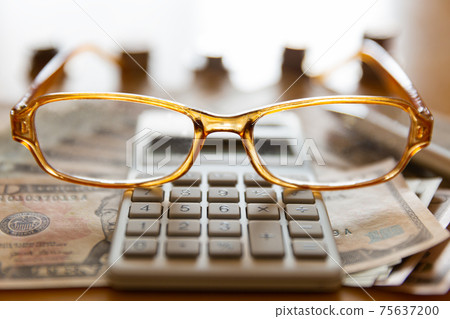 Image of money Investment Asset management Foreign currency deposit 75637200