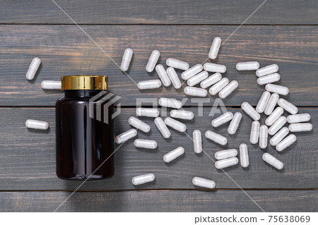 Ling zhi mushroom and capsule with bottle mockup Ling zhi mushroom and capsule with bottle mockup 75638069