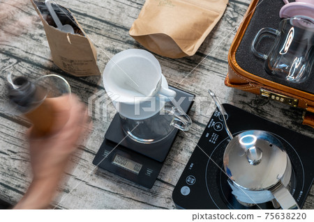 Coffee beans coffee utensil manual mill grind coffee beans 75638220