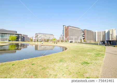 城市景觀重建的草坪公園和東京葛飾區東京理科大學校園新宿 75641461
