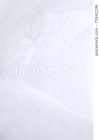 Snow texture with copy space Snow texture with copy space 75642296