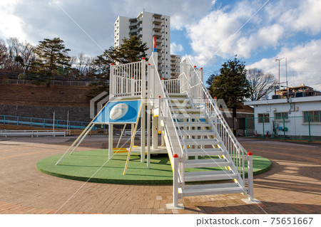 Playset in the park of the housing complex (Tama City / Tokyo) 75651667