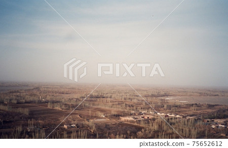 March 1991. Scenery from Dunhuang / Singing Sand Dunes (Dunhuang / Gansu Province / People's Republic of China) 75652612