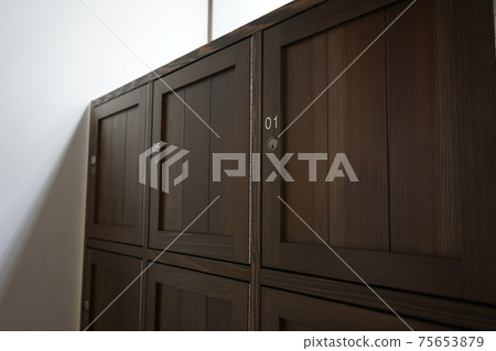 Retro public bath locker Retro public bath locker 75653879
