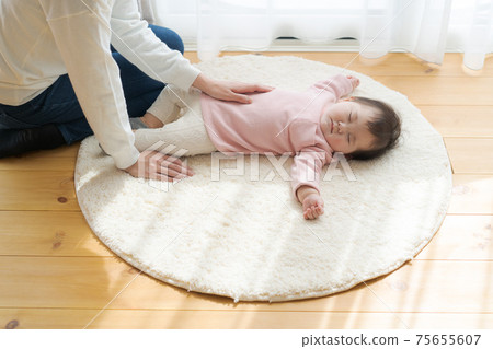 Baby nap indoors Baby nap indoors 75655607