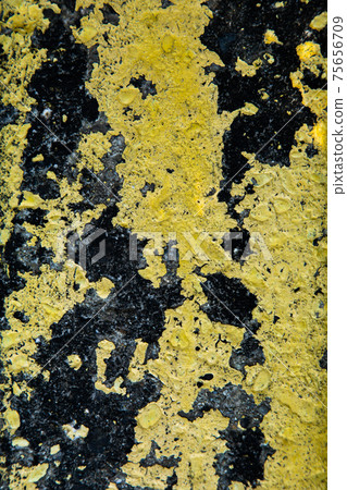 Traces of paint 75656709