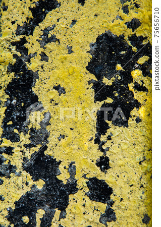 Traces of paint 75656710