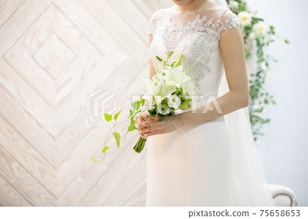 婚姻 75658653