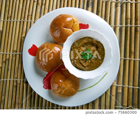 Indian lentil dish Indian lentil dish 75660300