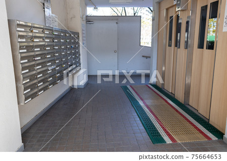 Elevator for high-rise rental housing Elevator for high-rise rental housing 75664653