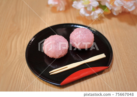 Spring pancakes (Japanese sweets) Spring pancakes (Japanese sweets) 75667048