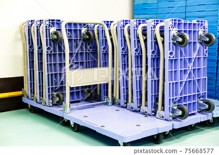 Plastic trolley and folding container storage 75668577
